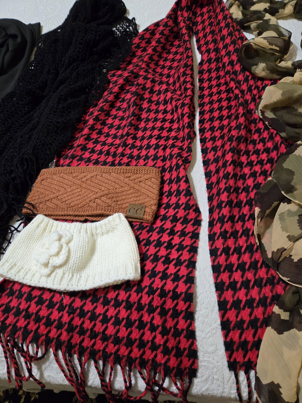 Lot Of Women's Scarves - Stylish Women’s Wraps - Picture 3 of 7